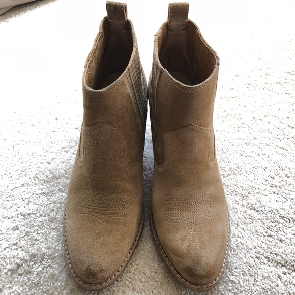 dolce vita cowboy booties